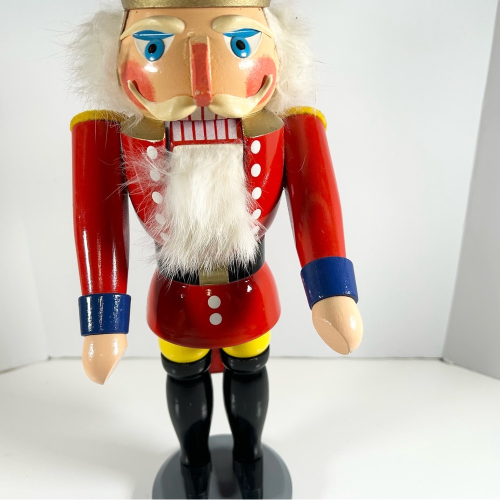 Christian Ulbricht German King Nutcracker Erzgebirge Volkskunst READ - Picture 4 of 15